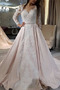 Vestito da sposa Annata A-line Perline Triangolo invertito Sovrapposizione di pizzo - Pagina 1