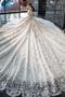 Vestito da sposa Maniche corte Vintage All Aperto Treno reale - Pagina 3
